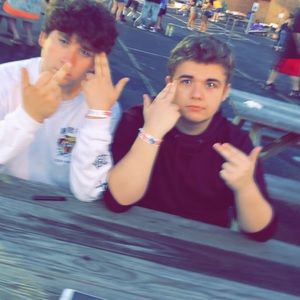 Meet your Posher, Cameron